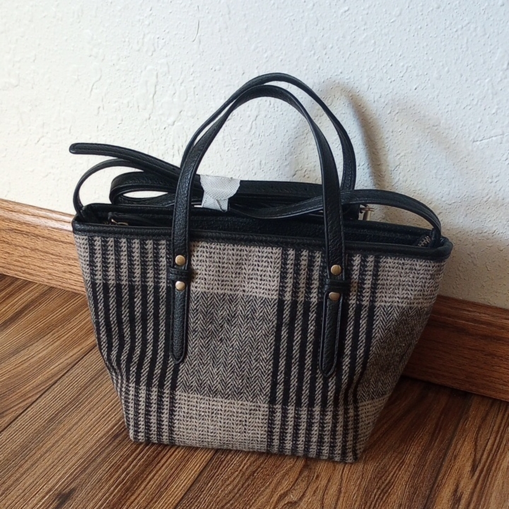 Black And Grey Women's Purse NWOT